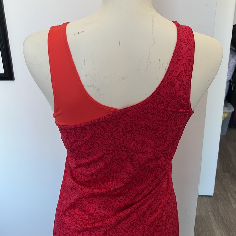 Reebok Workout Tank - Picture 2 of 7